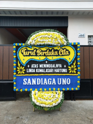 Papan Bunga Duka di Kayoa Barat